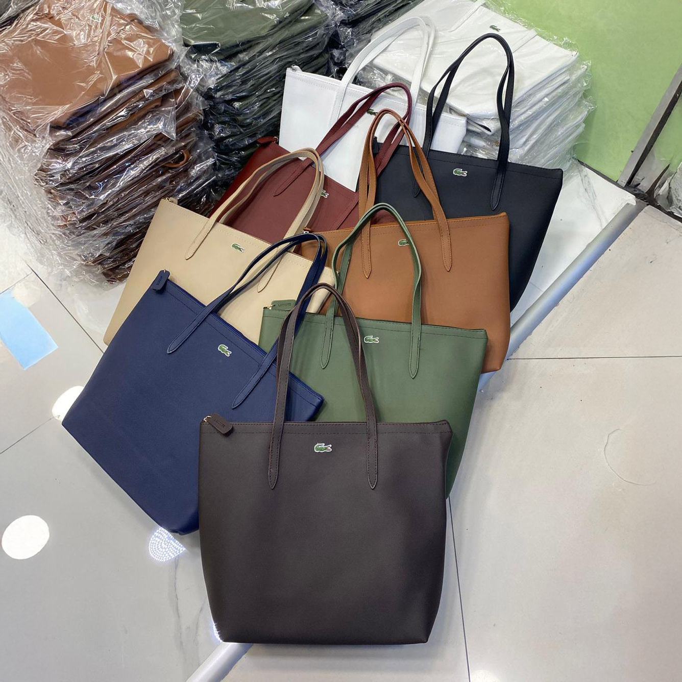 Lacost Büyük Boy Çanta Defter Sığar